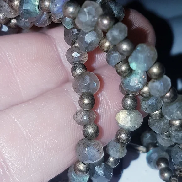 Labradorite Necklace - Picture 15 of 16